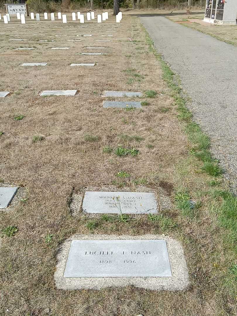Walter S. Nash's grave. Photo 2