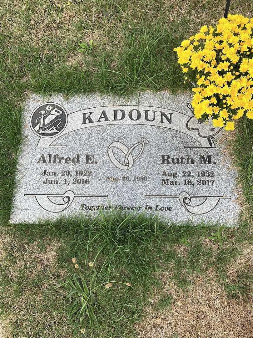 Alfred Ernest Kadoun's grave. Photo 4