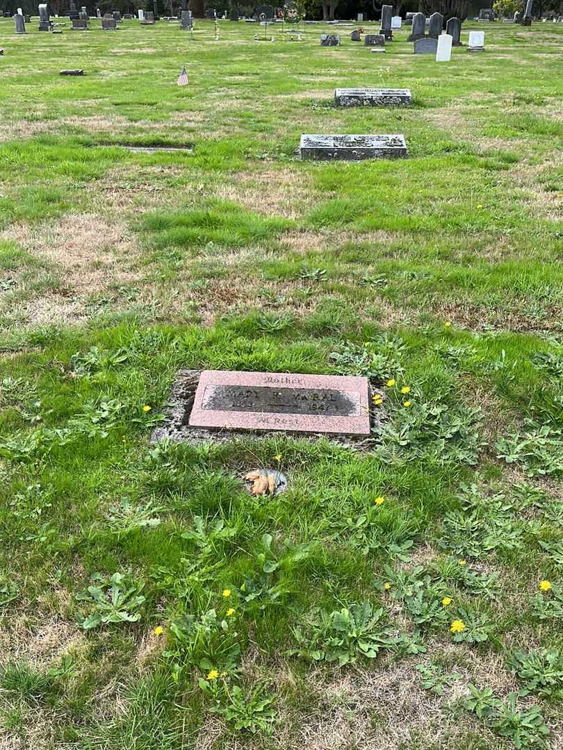 Mary Robson MacRae's grave. Photo 2