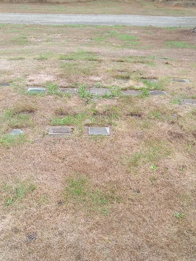 Lillian Bates Tancrell's grave. Photo 2