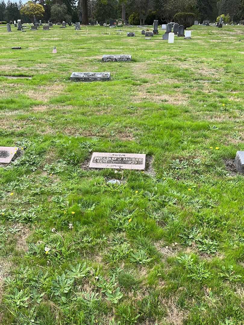 William John MacRae's grave. Photo 2