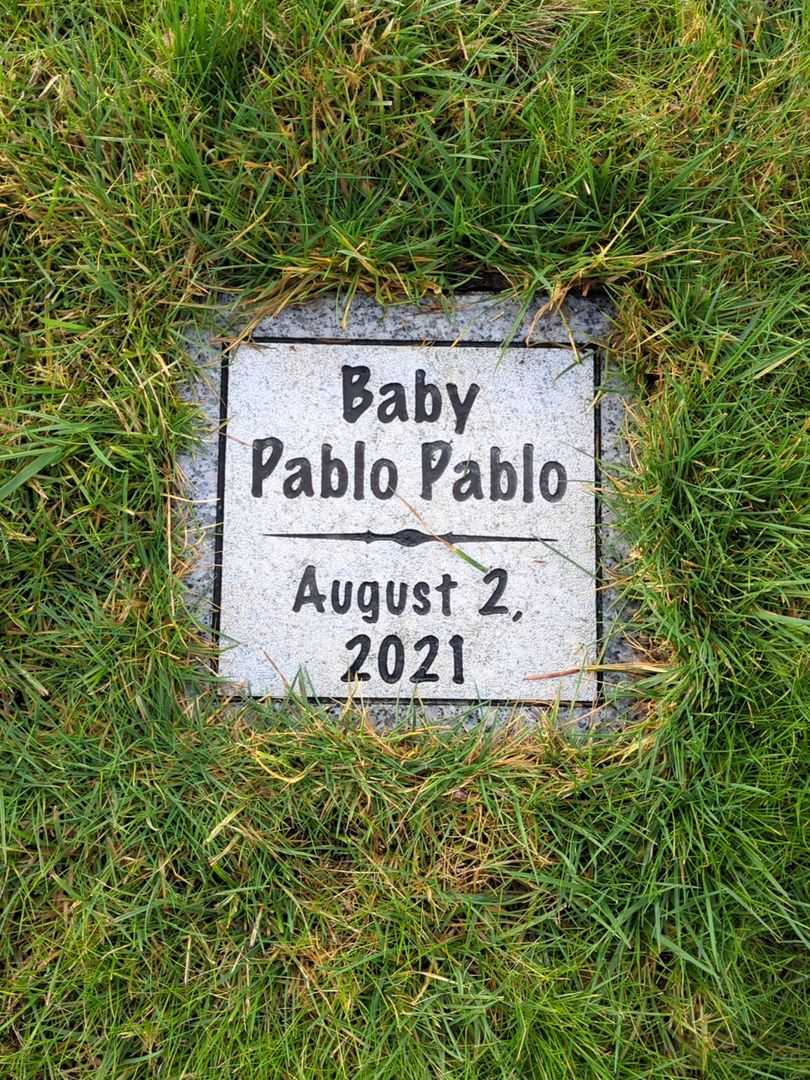 Baby Pablo Pablo's grave. Photo 1