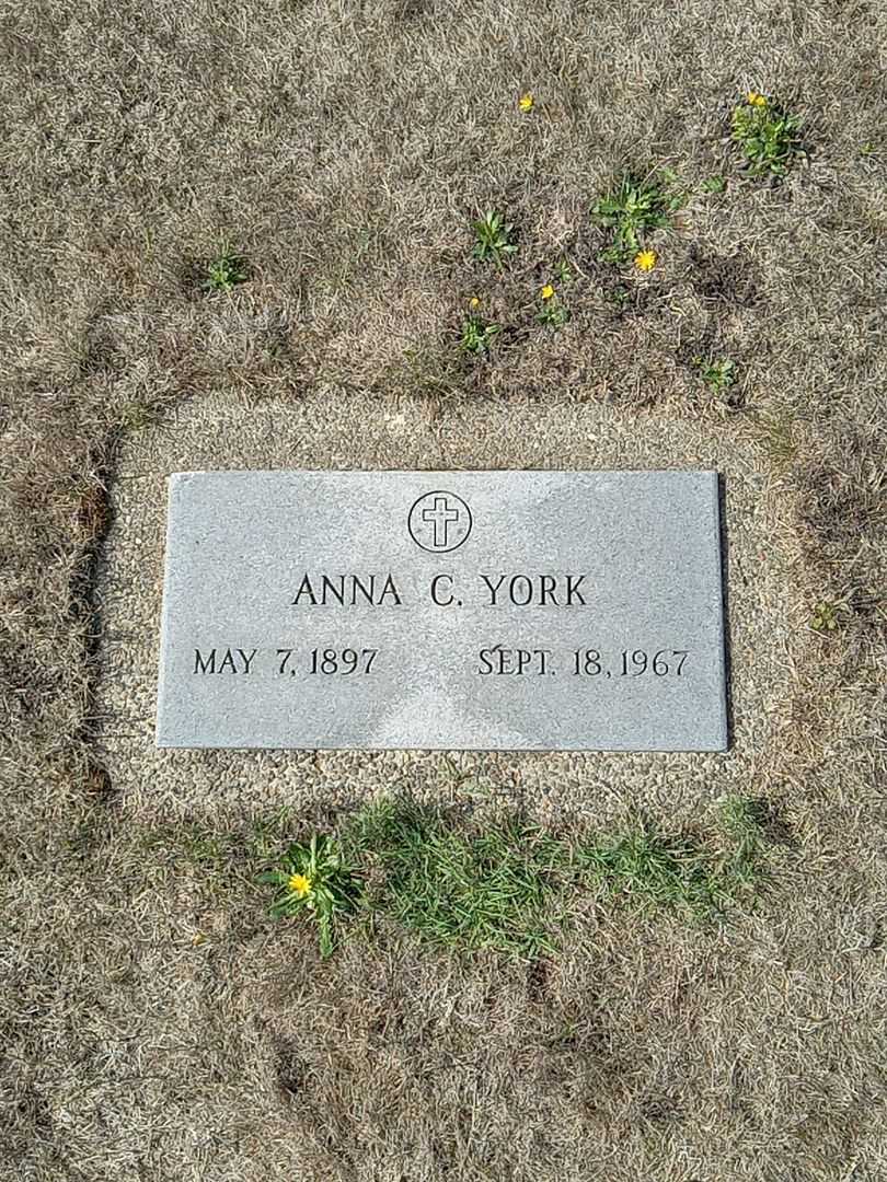 Anna Christine York's grave. Photo 1