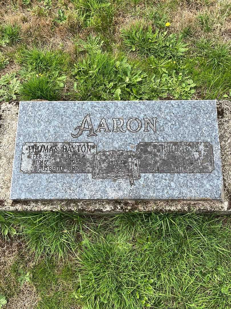 Thomas Dayton Aaron's grave. Photo 1