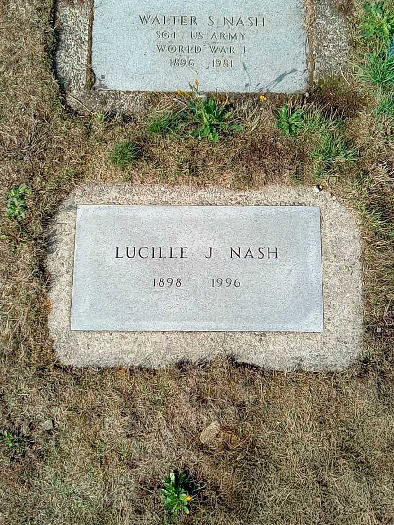 Lucille J. Nash's grave. Photo 3