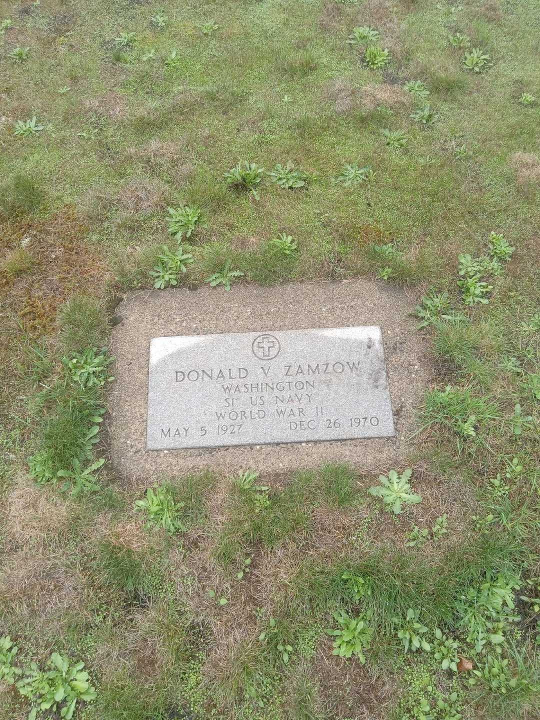 Donald V. Zamzow's grave. Photo 1