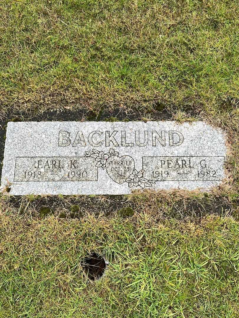 Pearl G. Backlund's grave. Photo 1