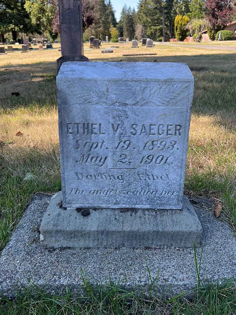 Ethel V. Saeger's grave. Photo 1
