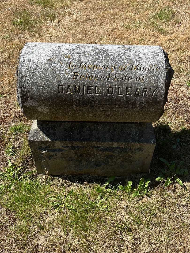 Daniel O. O'Leary's grave. Photo 1