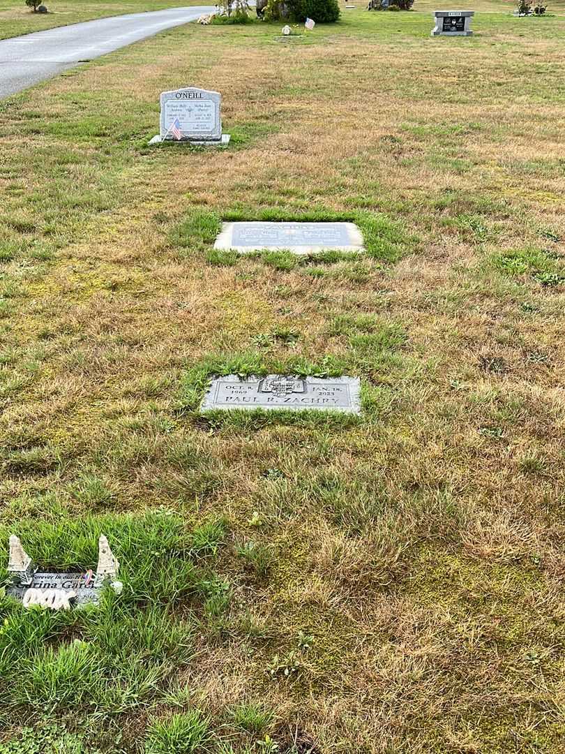 Paul R. Zachry's grave. Photo 2