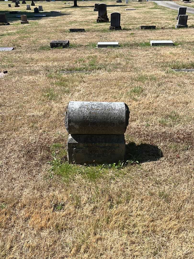 Daniel O. O'Leary's grave. Photo 2