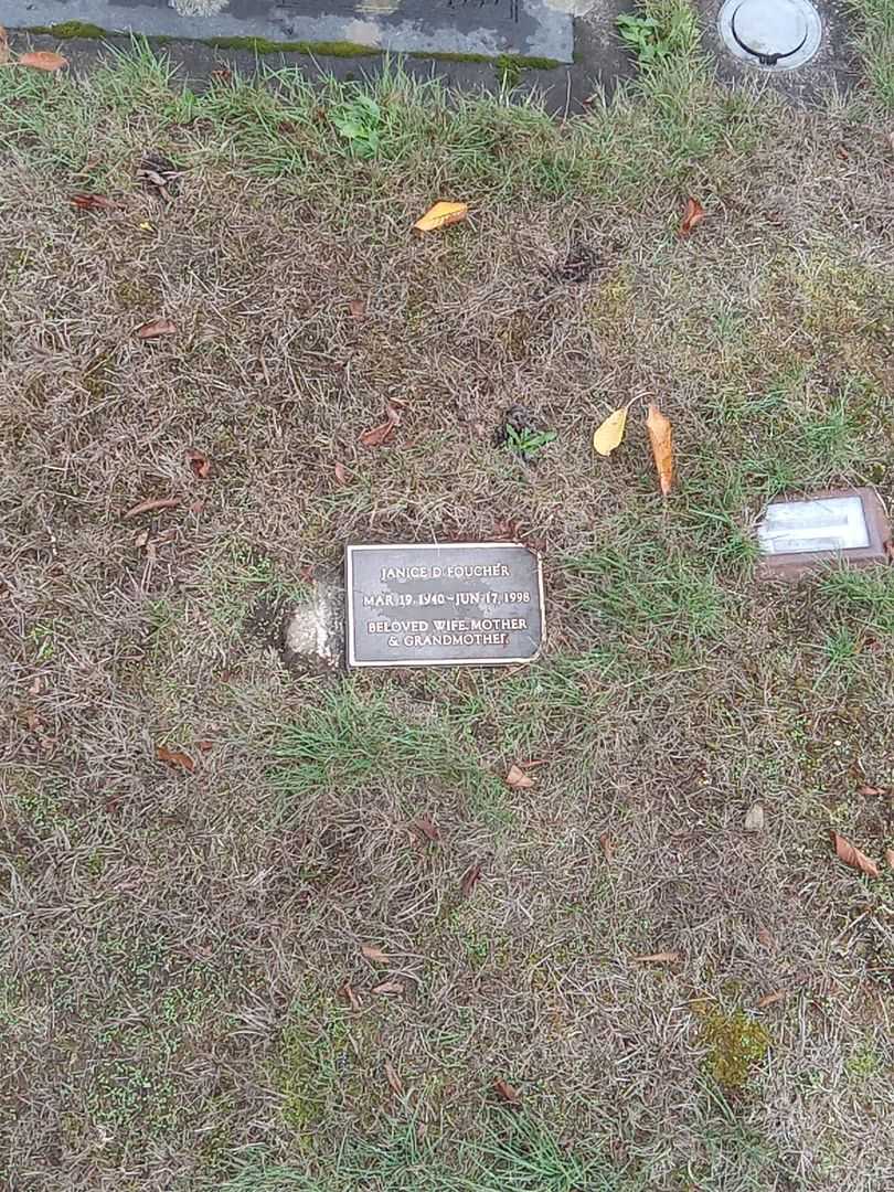 Augusta May Bacon's grave. Photo 4