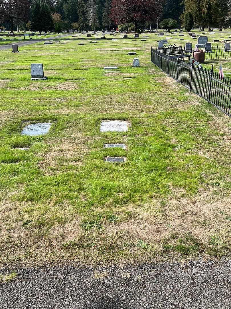 Albert T. Insel's grave. Photo 5