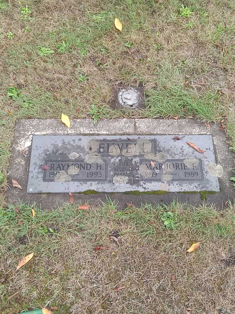 Augusta May Bacon's grave. Photo 6