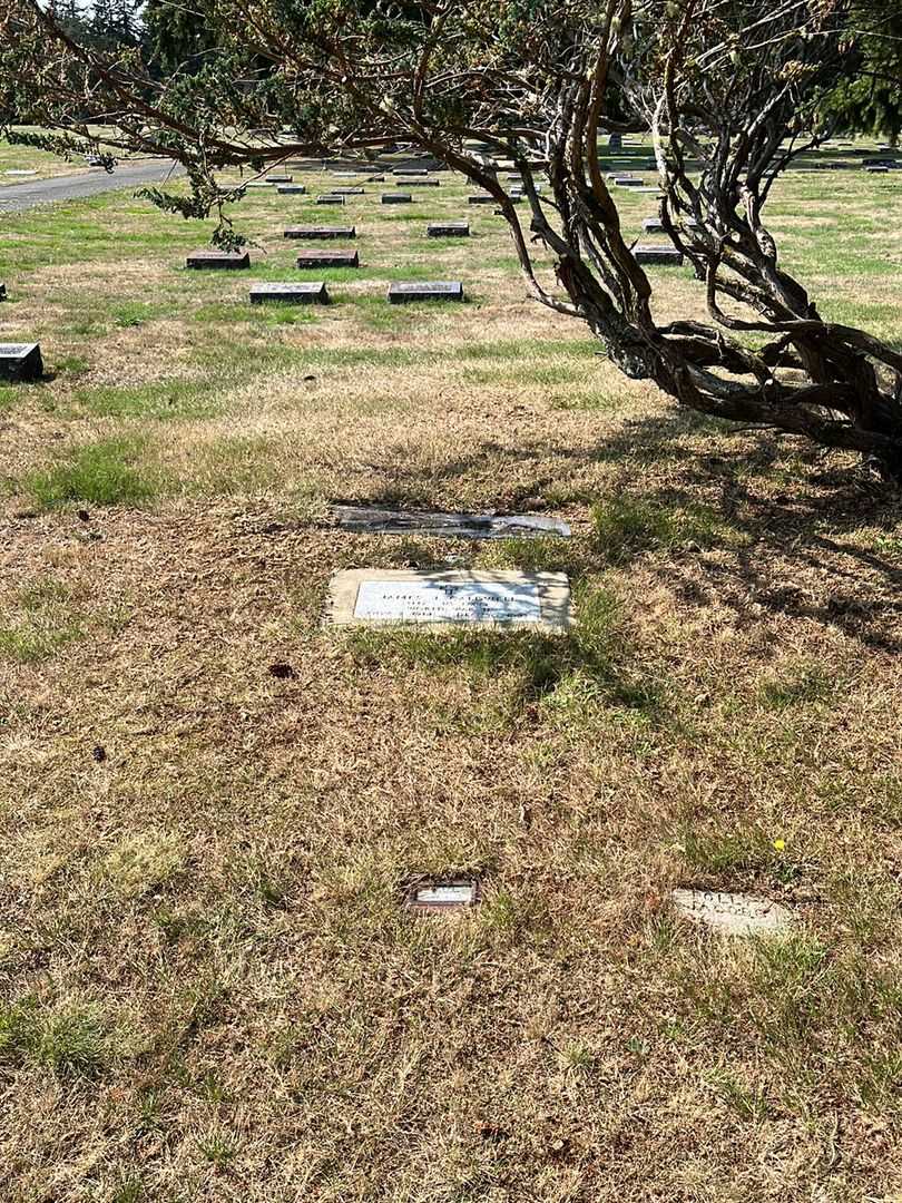 James J. Caldwell's grave. Photo 3