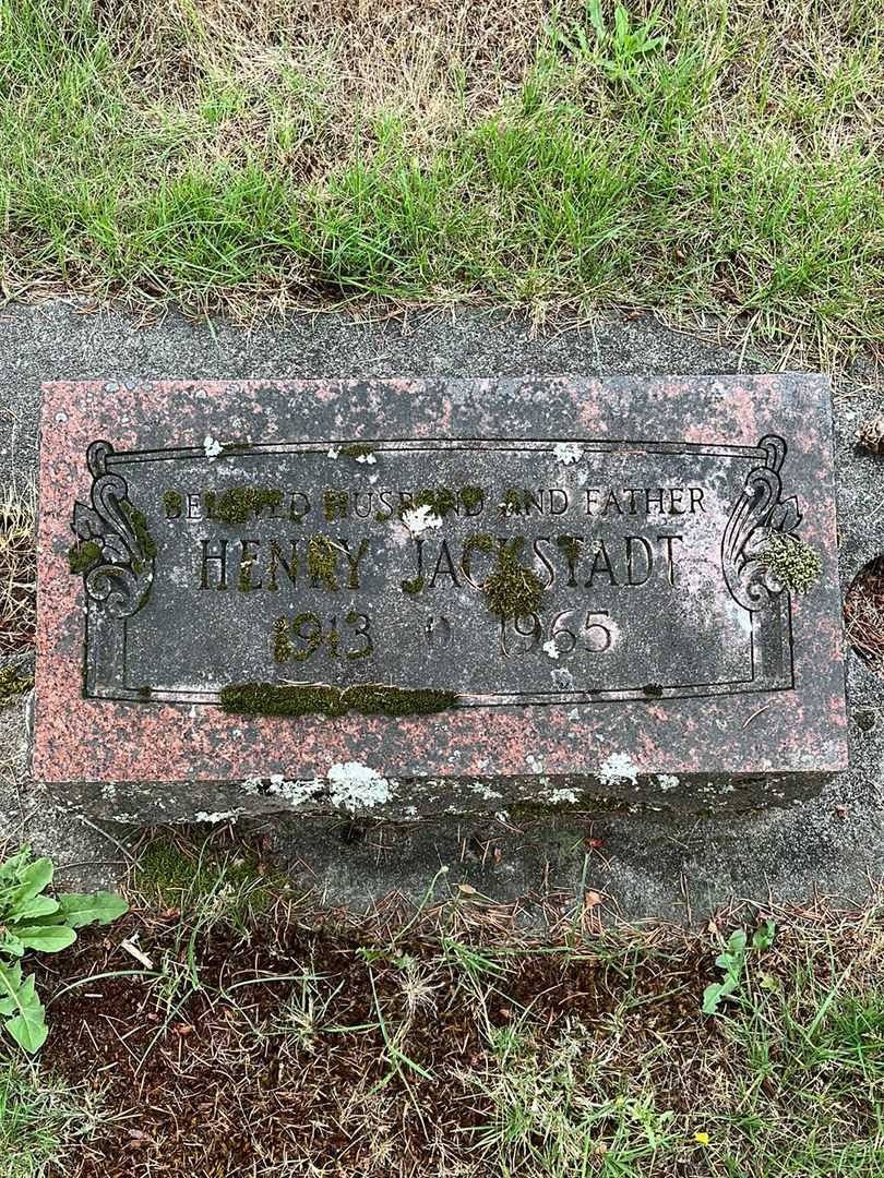 Henry Jackstadt's grave. Photo 1