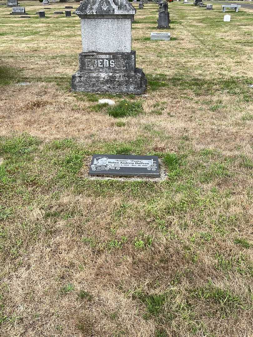 Nolan Andrew "Scootie Punky" DaPron's grave. Photo 2