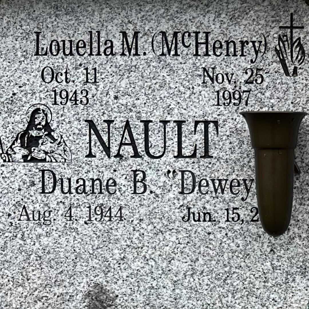 Duane B. "Dewey" Nault's grave
