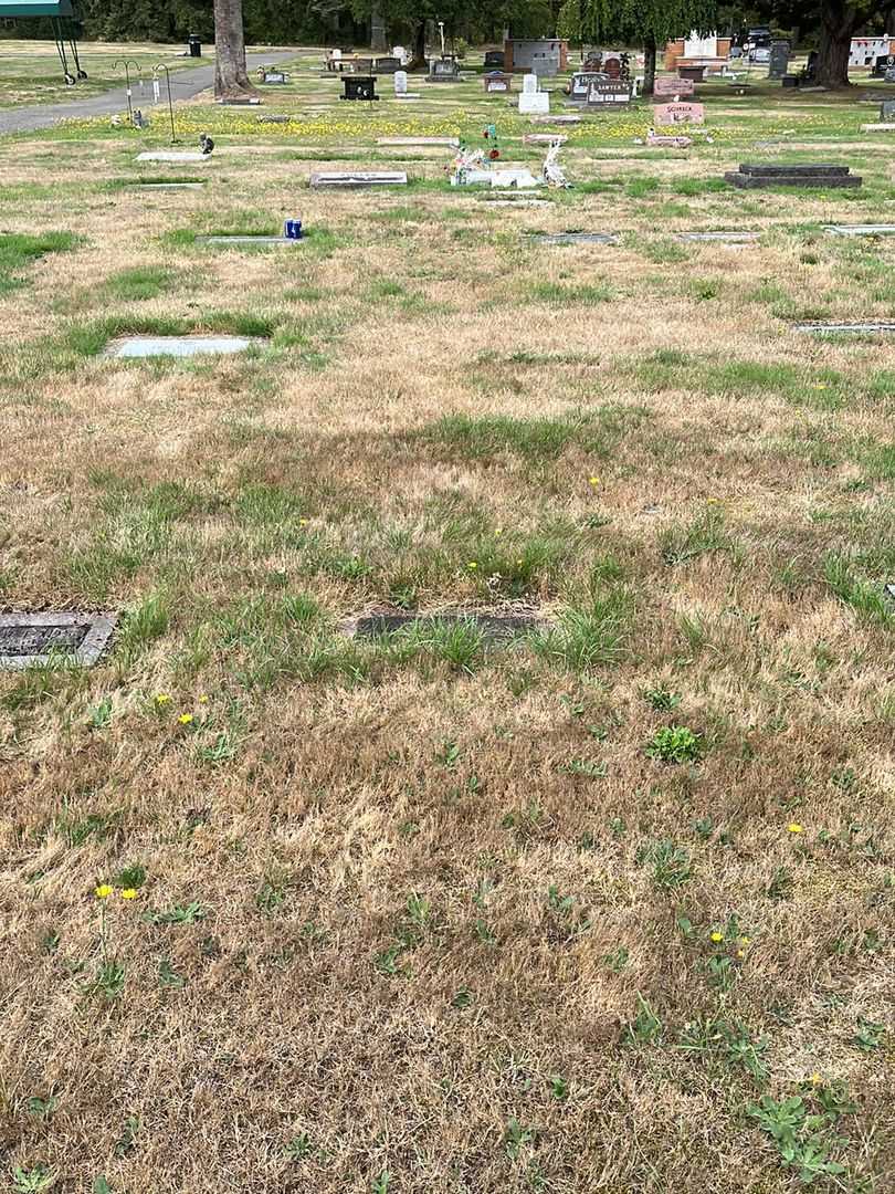 Nell M. Eads's grave. Photo 2
