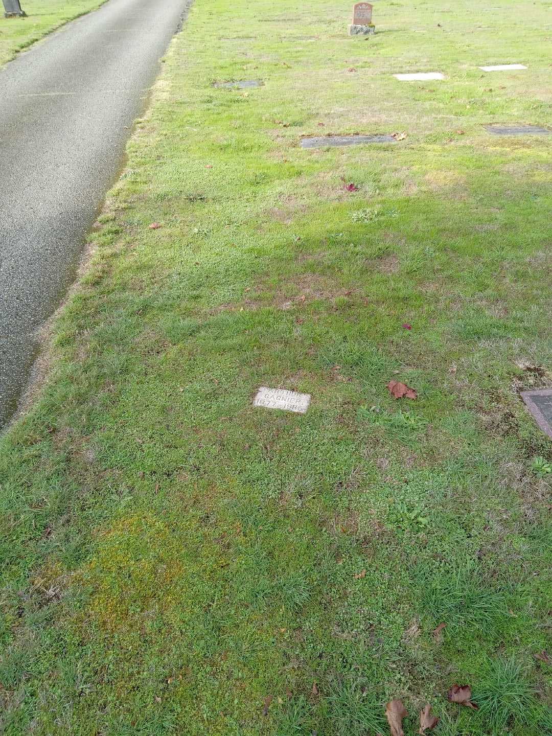 Arthur Gagnier's grave. Photo 2