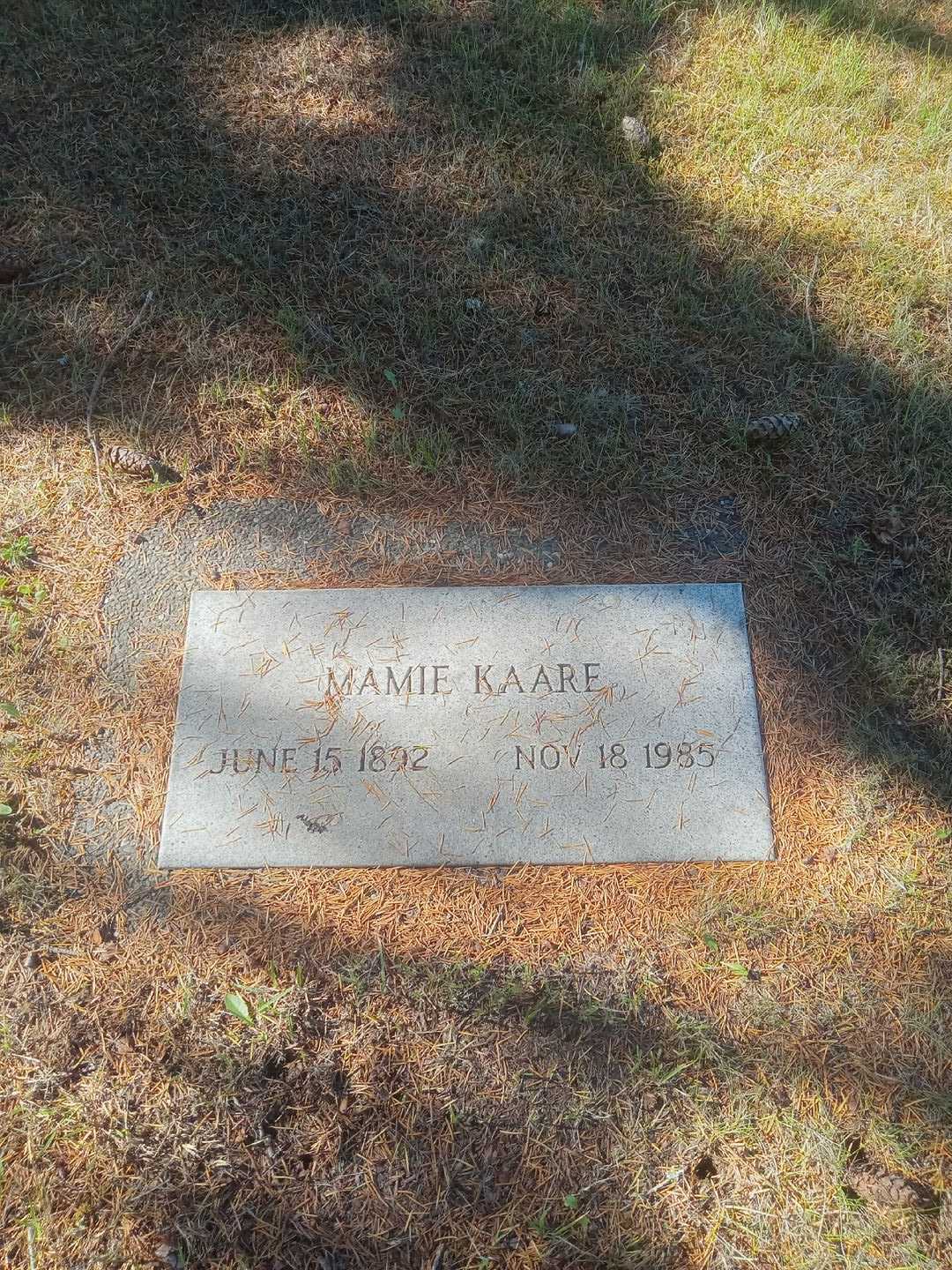 Mamie Patricia Kaare's grave. Photo 1