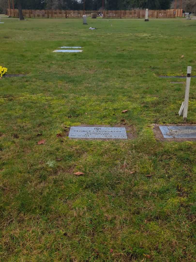 George L. Fahrnkopf's grave. Photo 2