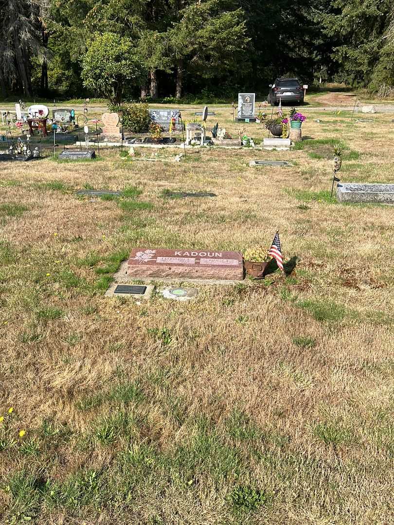 Leonard Franklin Kadoun's grave. Photo 2
