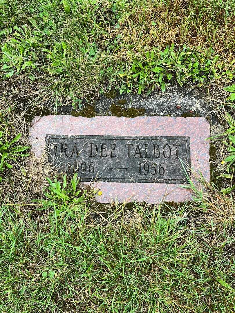 Ira Dee Talbot's grave. Photo 1