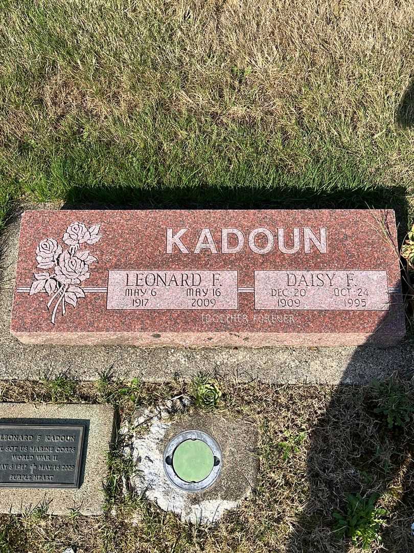 Leonard Franklin Kadoun's grave. Photo 1