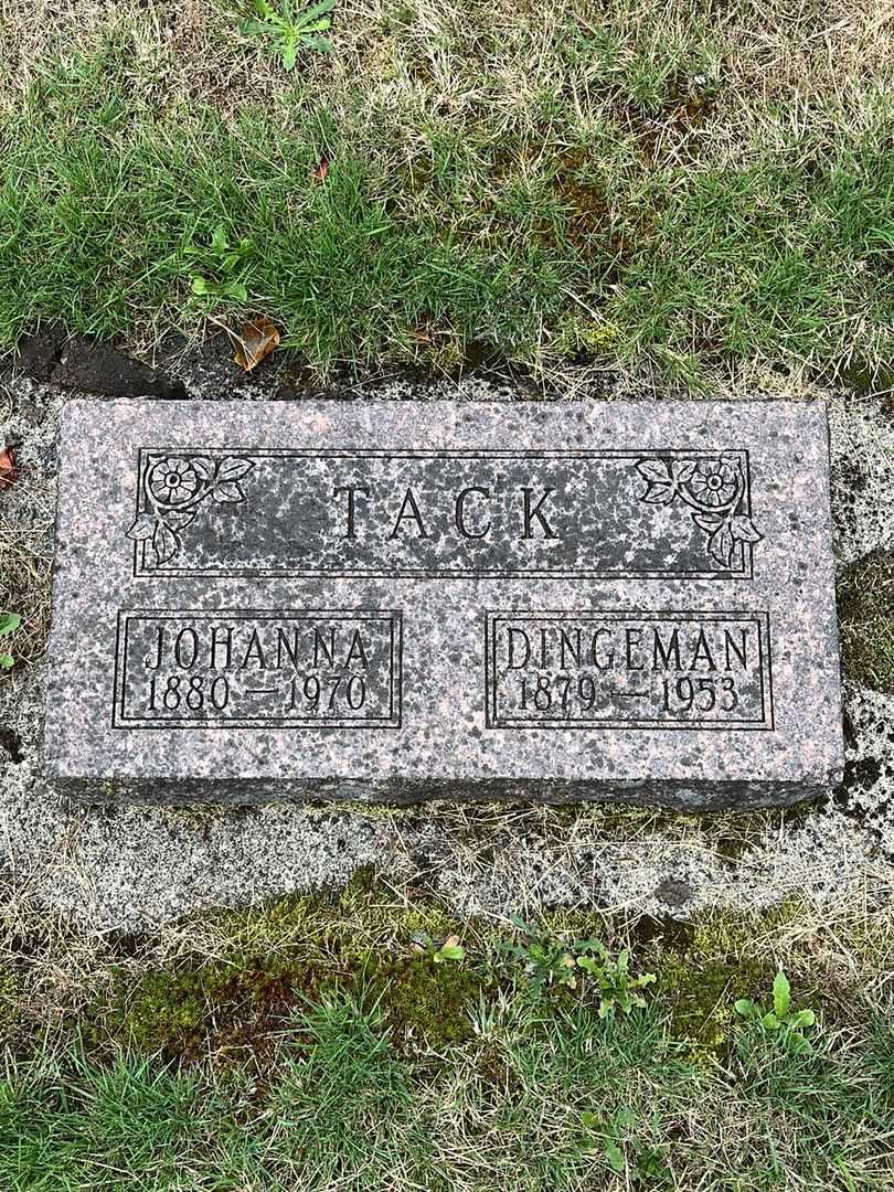 Dingeman Tack's grave. Photo 1