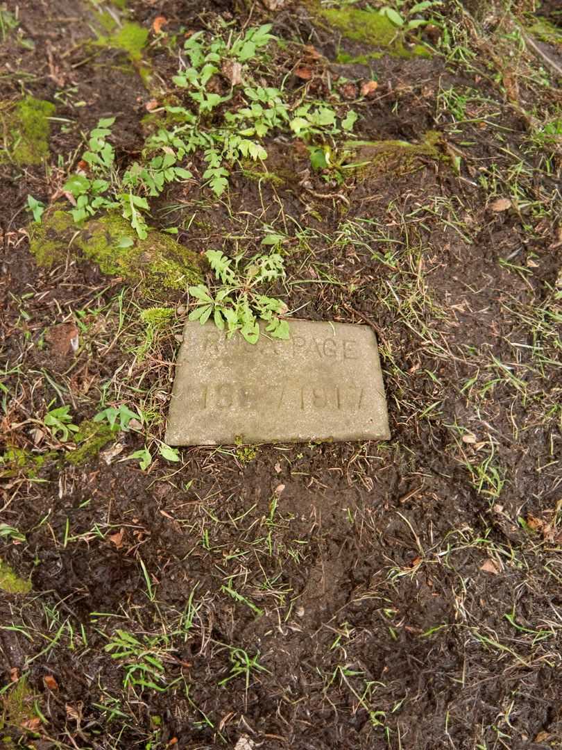 Rosa Page's grave. Photo 2