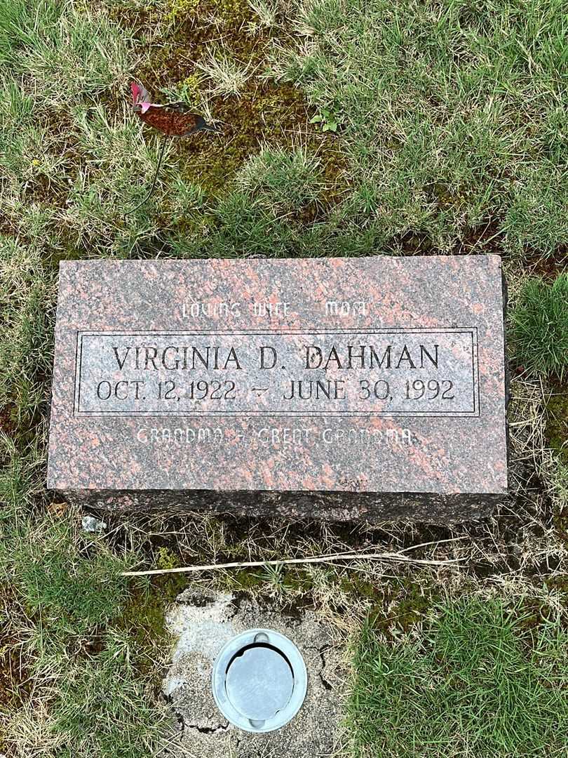 Virginia D. Dahman's grave. Photo 1