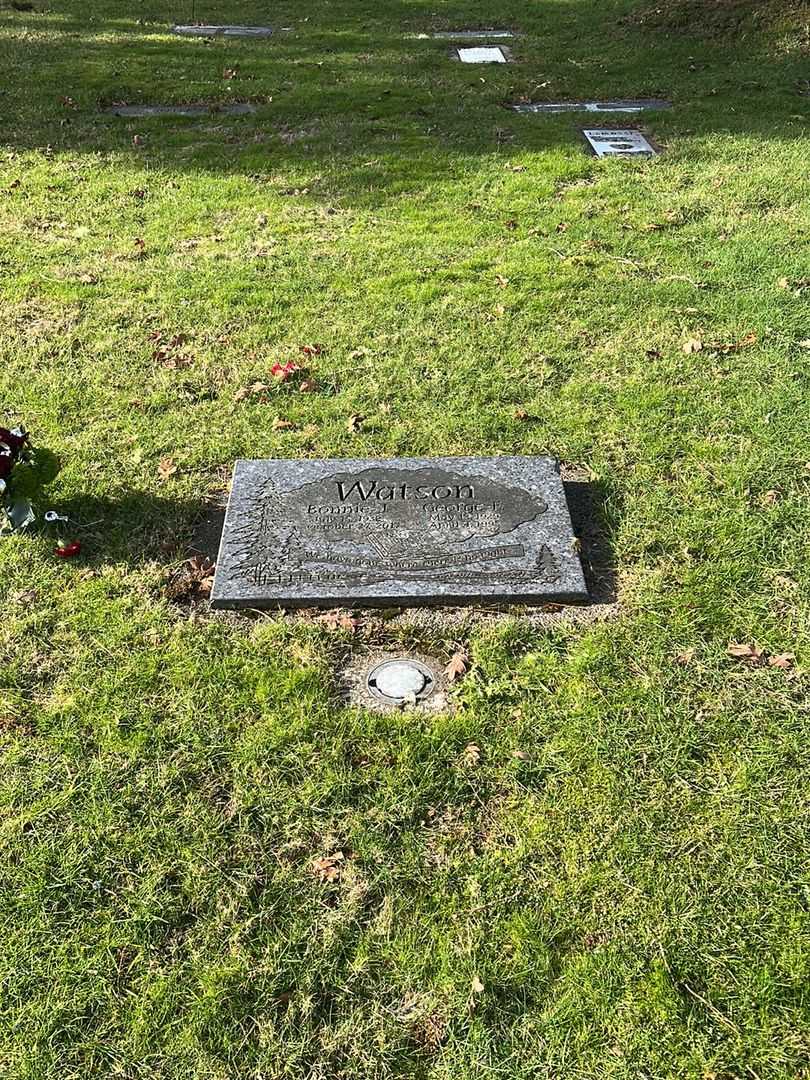 Bonnie J. Radke Watson's grave. Photo 2