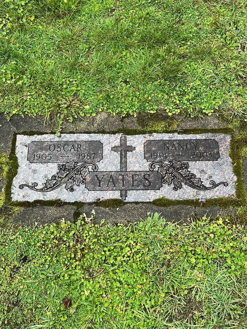 Nancy Marion Yates's grave. Photo 1
