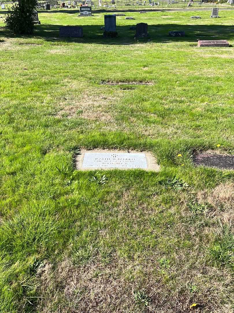 Joseph William Fadden's grave. Photo 2