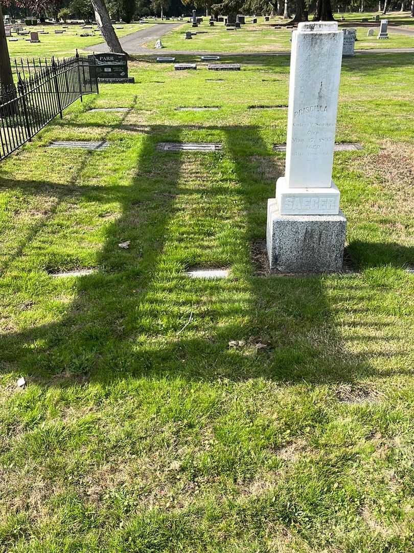Charles W. Saeger's grave. Photo 2
