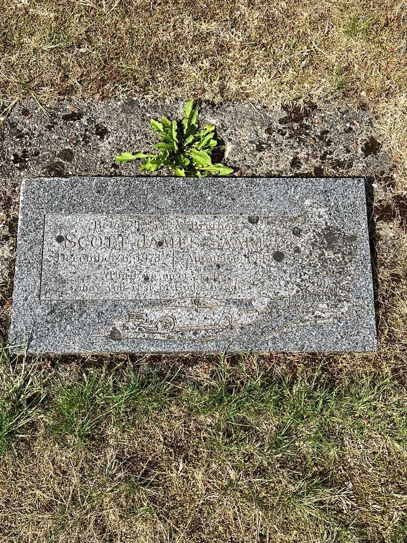 Scott James Saari's grave. Photo 1