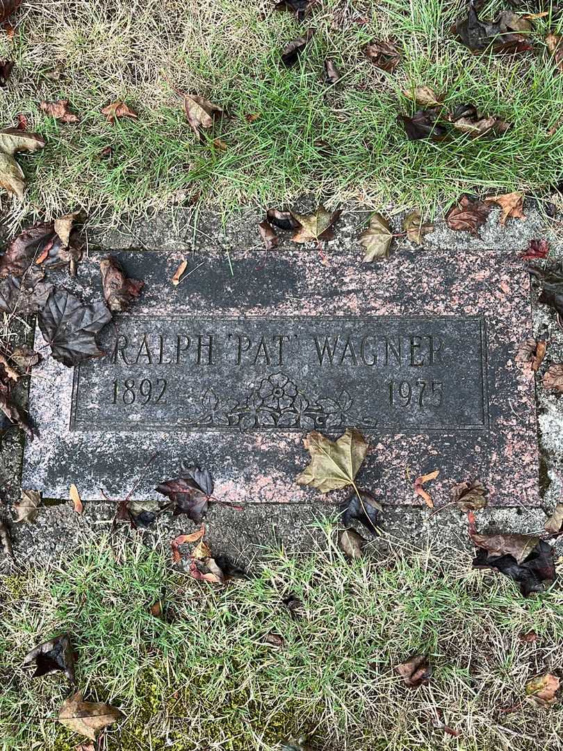 Ralph "Pat" Wagner's grave. Photo 1