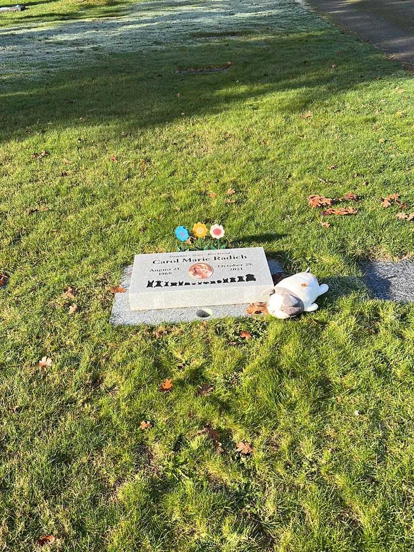Carol Marie Radich's grave. Photo 2