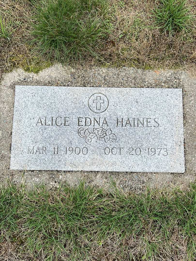 Alice Edna Haines's grave. Photo 1