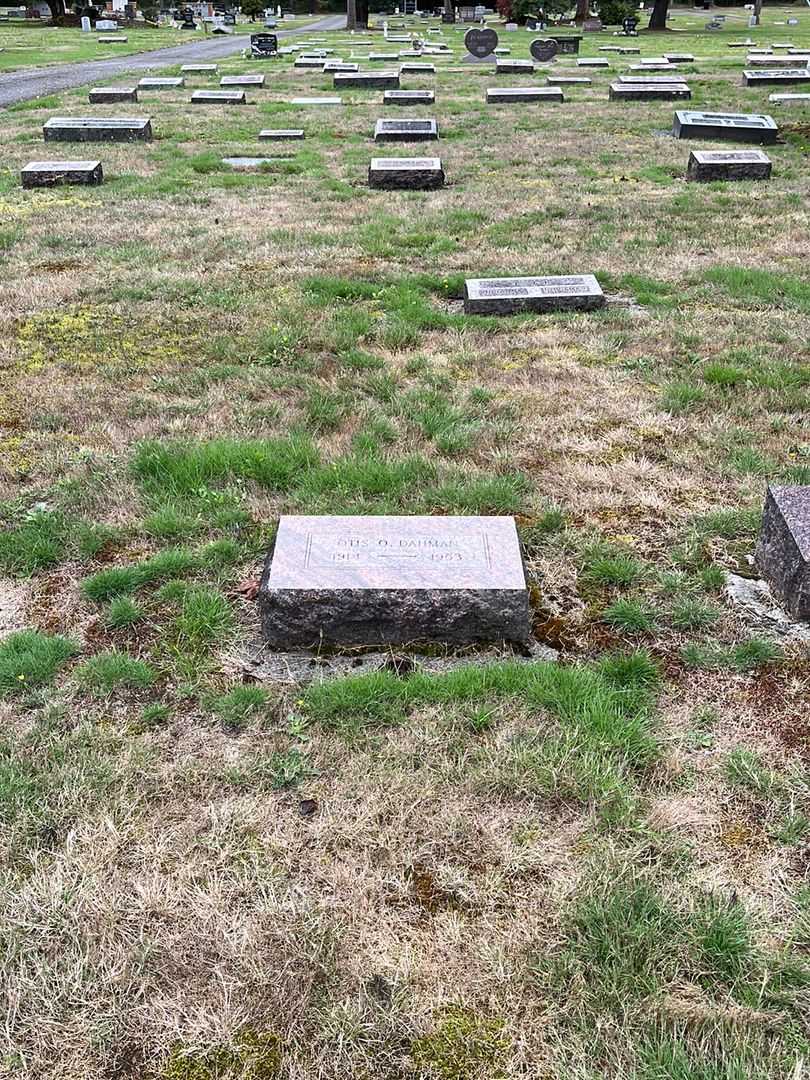 Otis O. Dahman's grave. Photo 2
