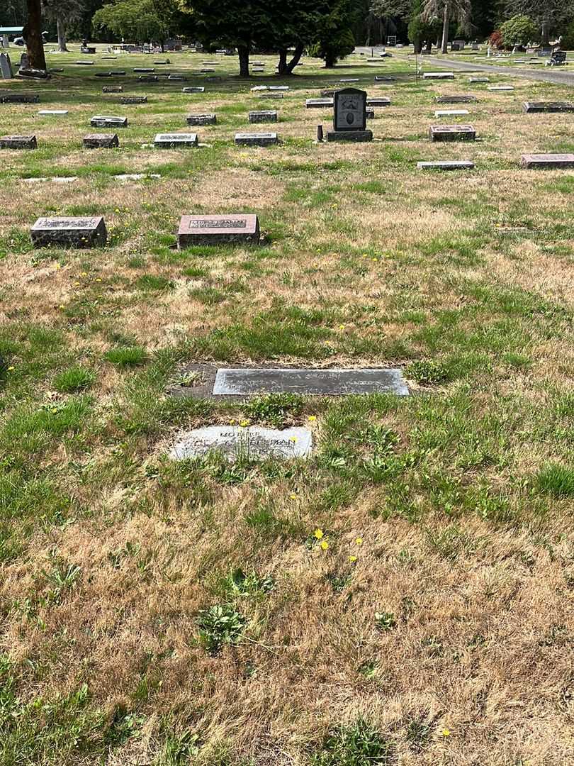 Warren H. Nason's grave. Photo 2
