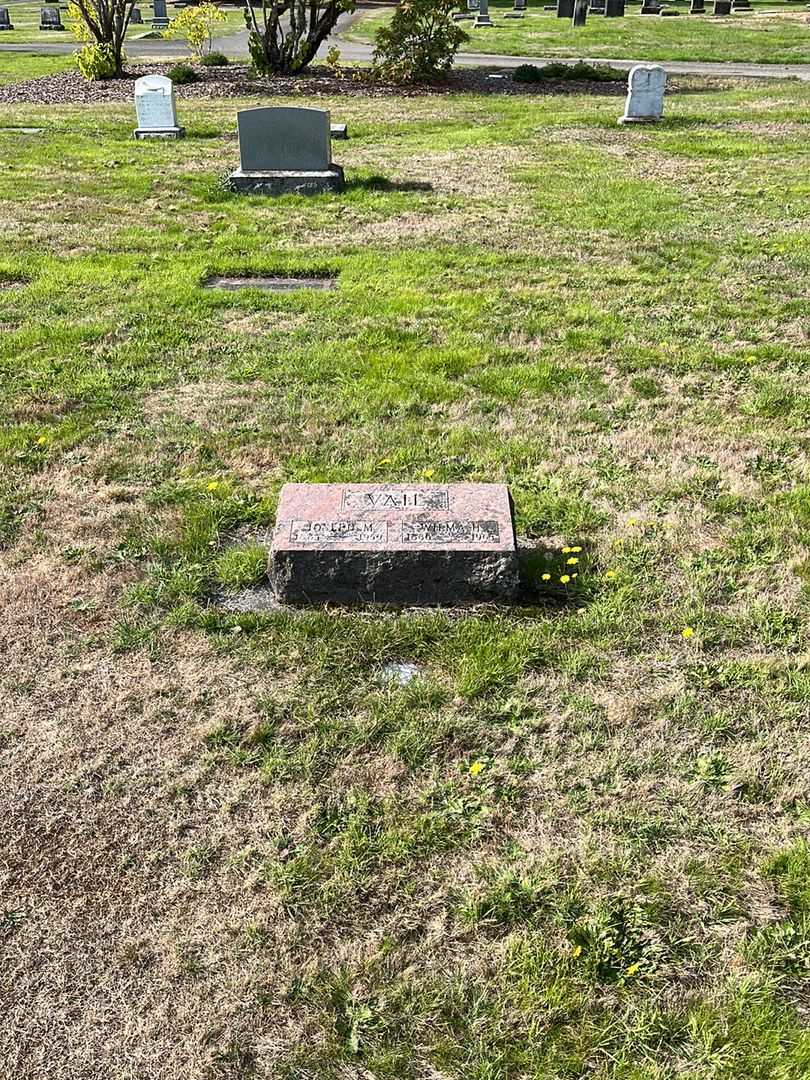 Joseph Marshall Vail's grave. Photo 2
