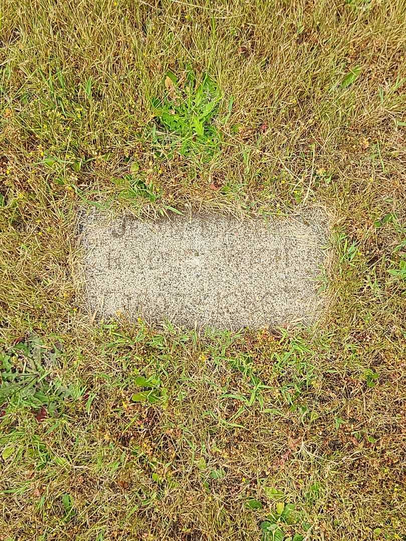 Jean Marie Radosevich's grave. Photo 1
