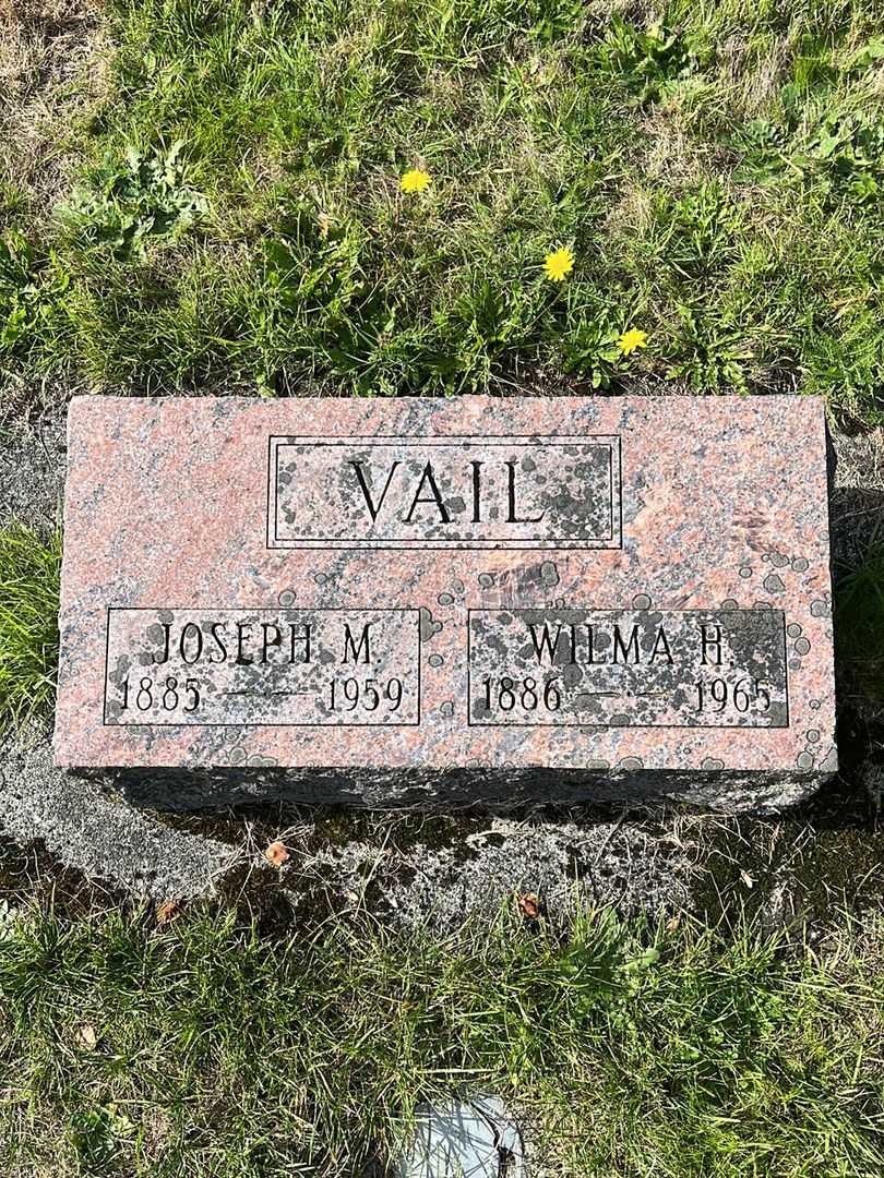 Joseph Marshall Vail's grave. Photo 1