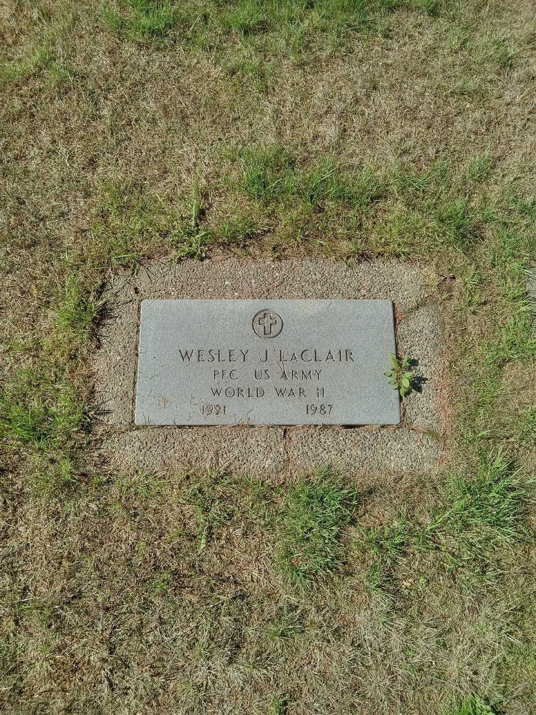 Wesley James LaClair's grave. Photo 1