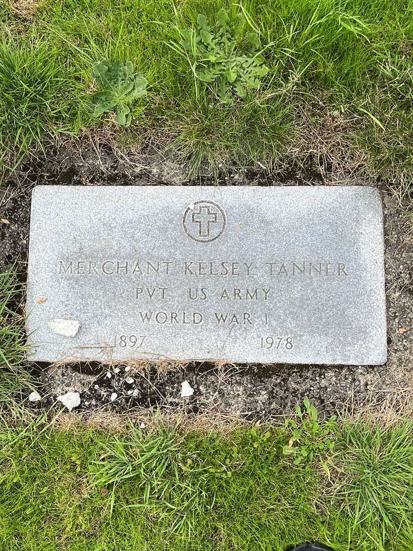 Merchant Kelsey Tanner's grave. Photo 1