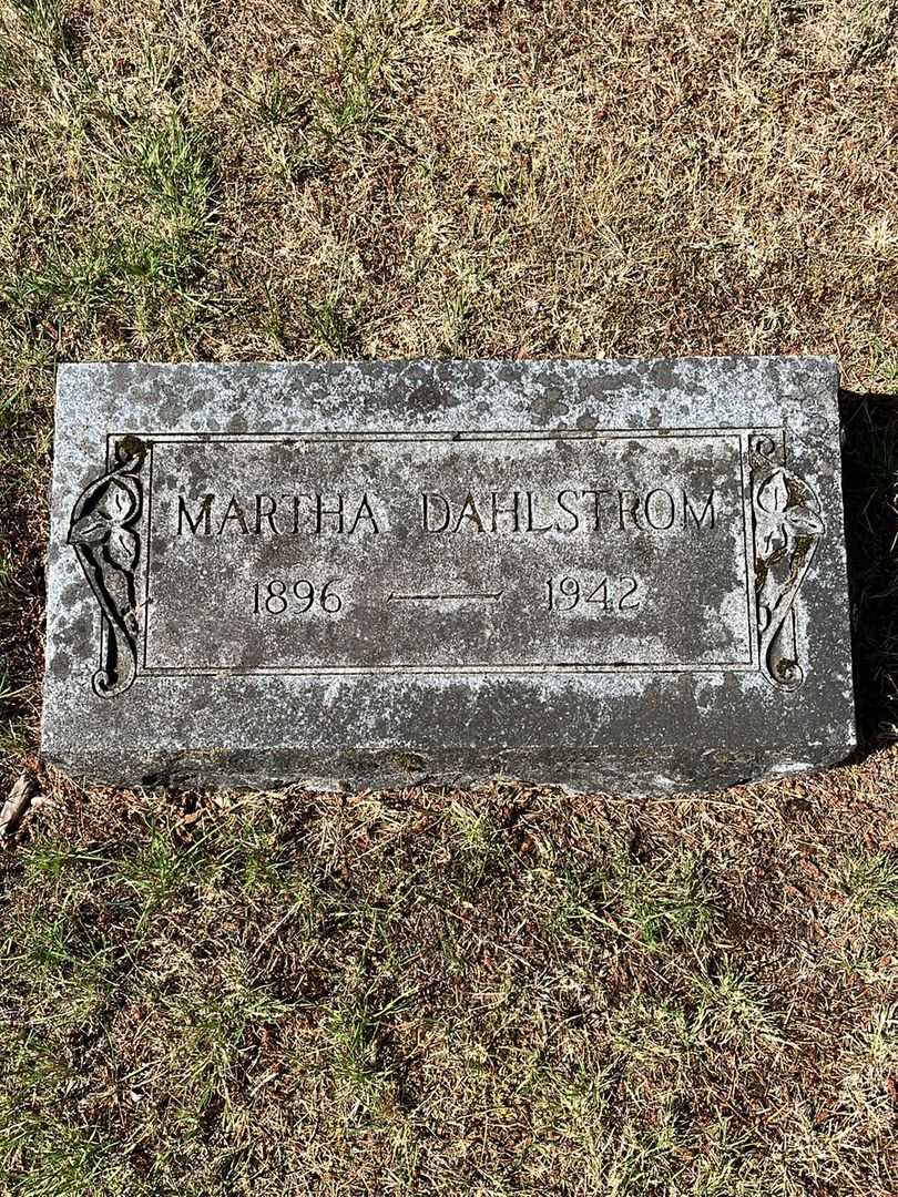Martha Dahlstrom's grave. Photo 1
