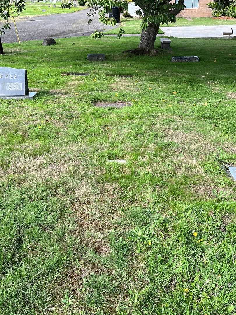 Emma Quinn's grave. Photo 2