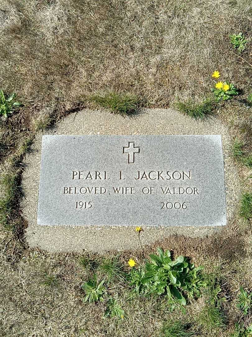 Pearl L. Jackson's grave. Photo 1